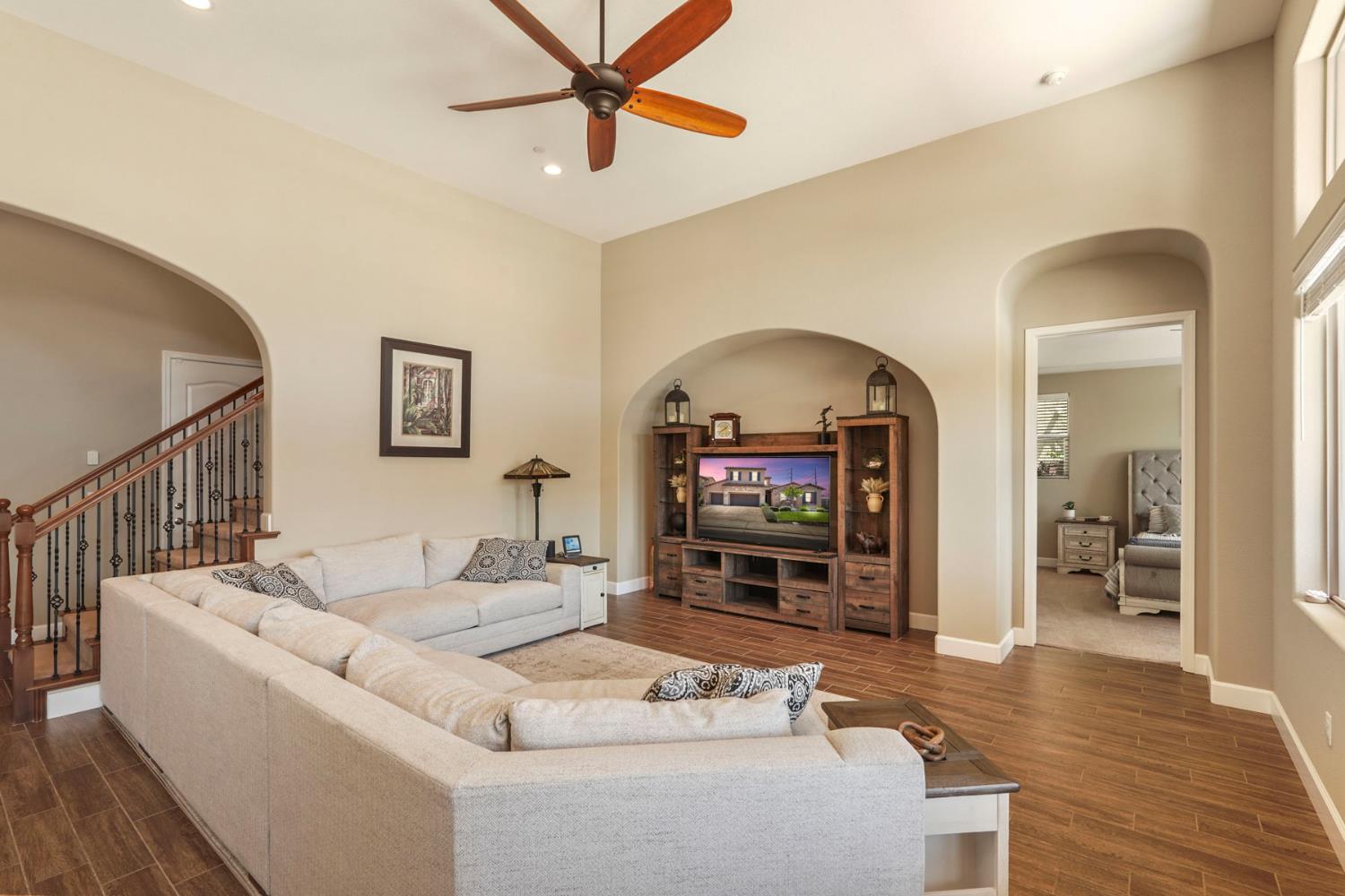 3670 Rapallo Way Manteca, CA 95337 - Photo 9 of 50
