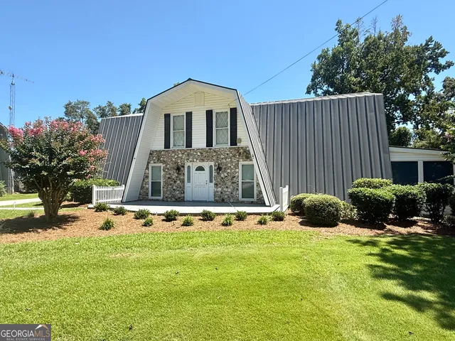 $324,900 | 556 East Flowers Drive, Blakely, GA 39823