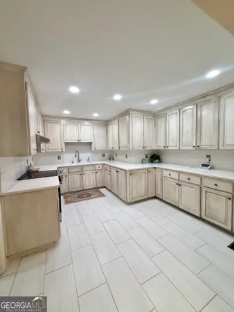 $316,900 | 556 East Flowers Drive, Blakely, GA 39823