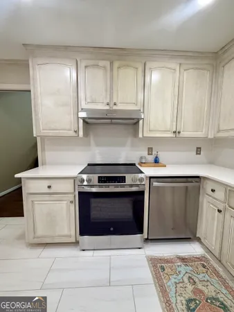 $316,900 | 556 East Flowers Drive, Blakely, GA 39823