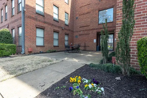 $199,900 | 721 Litty Court, Unit 201, Memphis, TN 38103