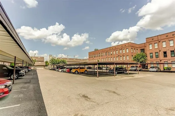 $199,900 | 721 Litty Court, Unit 201, Memphis, TN 38103