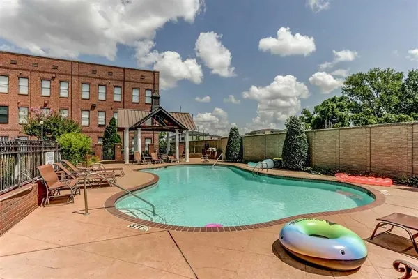 $199,900 | 721 Litty Court, Unit 201, Memphis, TN 38103