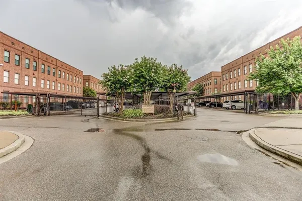 $199,900 | 721 Litty Court, Unit 201, Memphis, TN 38103