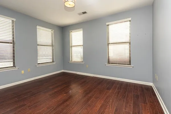 $199,900 | 721 Litty Court, Unit 201, Memphis, TN 38103