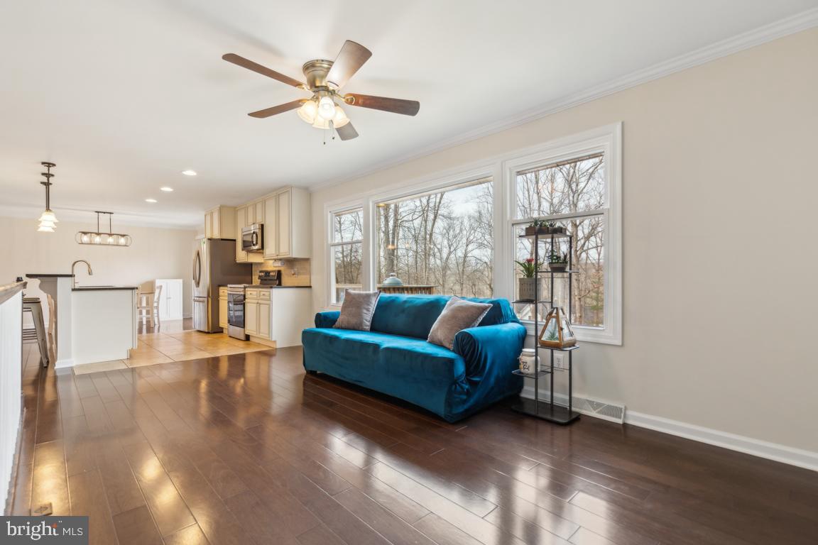 16491 Robledo Road Gainesville, VA 20155 - Photo 17 of 42 Gallery Image 17