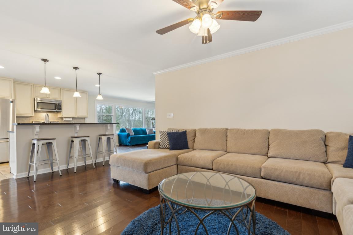 16491 Robledo Road Gainesville, VA 20155 - Photo 5 of 42 Gallery Image 5