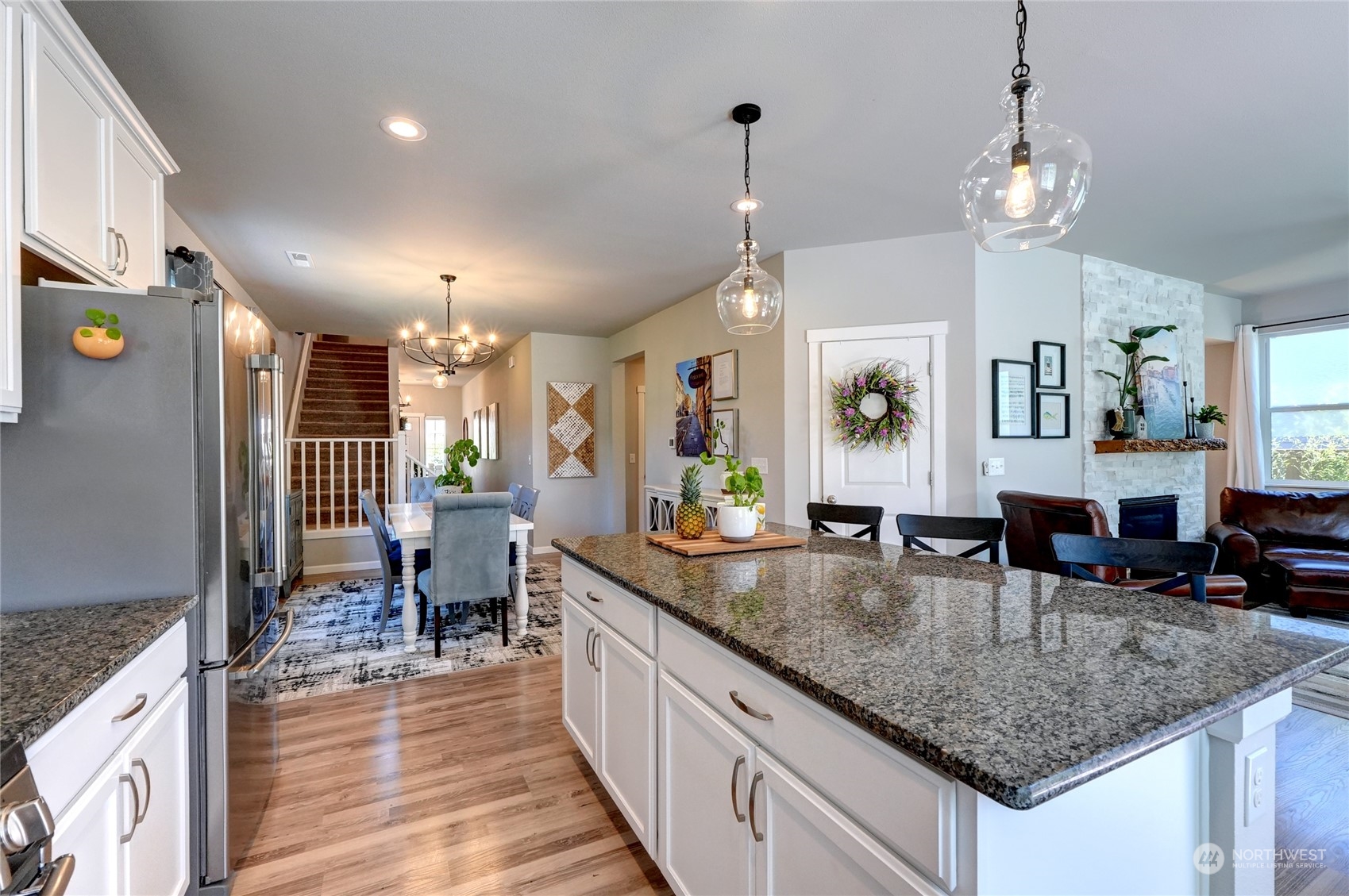 4307 Andasio Loop Southeast Port Orchard, WA 98366 - Photo 12 of 40 Gallery Image 12