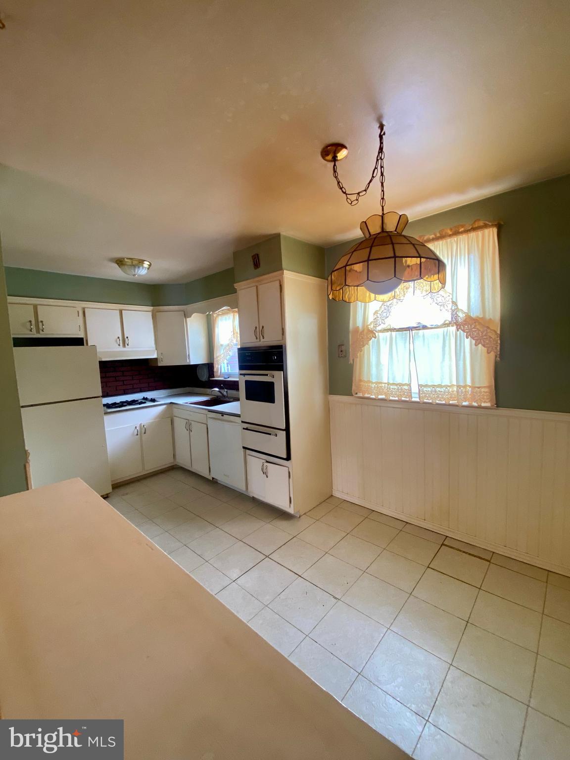 8662 Jackson Street Philadelphia, PA 19136 - Photo 6 of 20