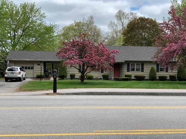 475 Mast Road Goffstown, NH 03045 - Photo 2 of 34