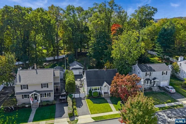 $625,000 | 29 Lynwood Road, Verona, NJ 07044