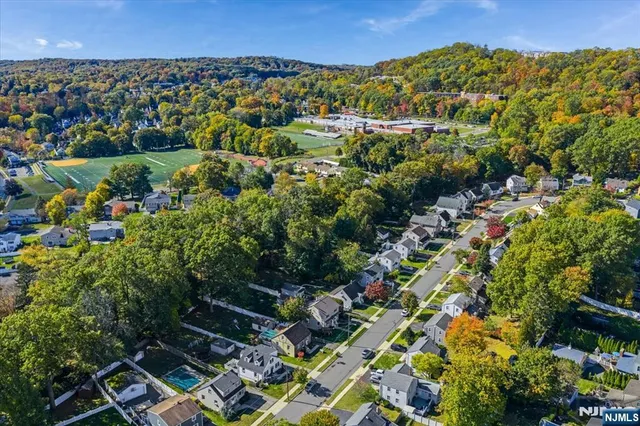 $625,000 | 29 Lynwood Road, Verona, NJ 07044