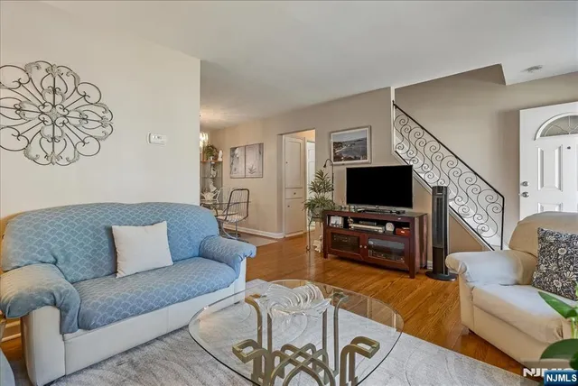 $625,000 | 29 Lynwood Road, Verona, NJ 07044