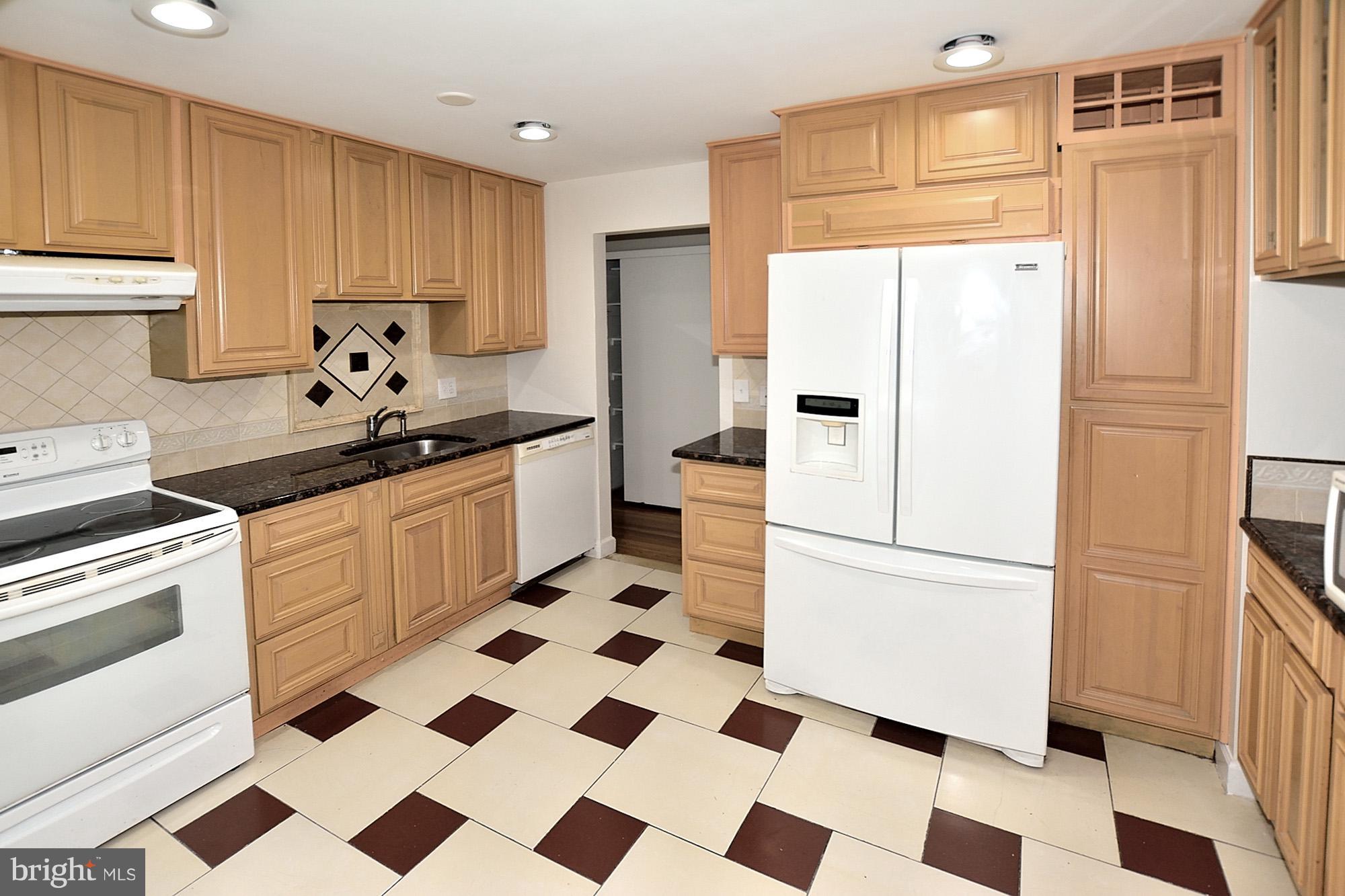 8115 Blairton Road Springfield, VA 22152 - Photo 15 of 29 Kitchen