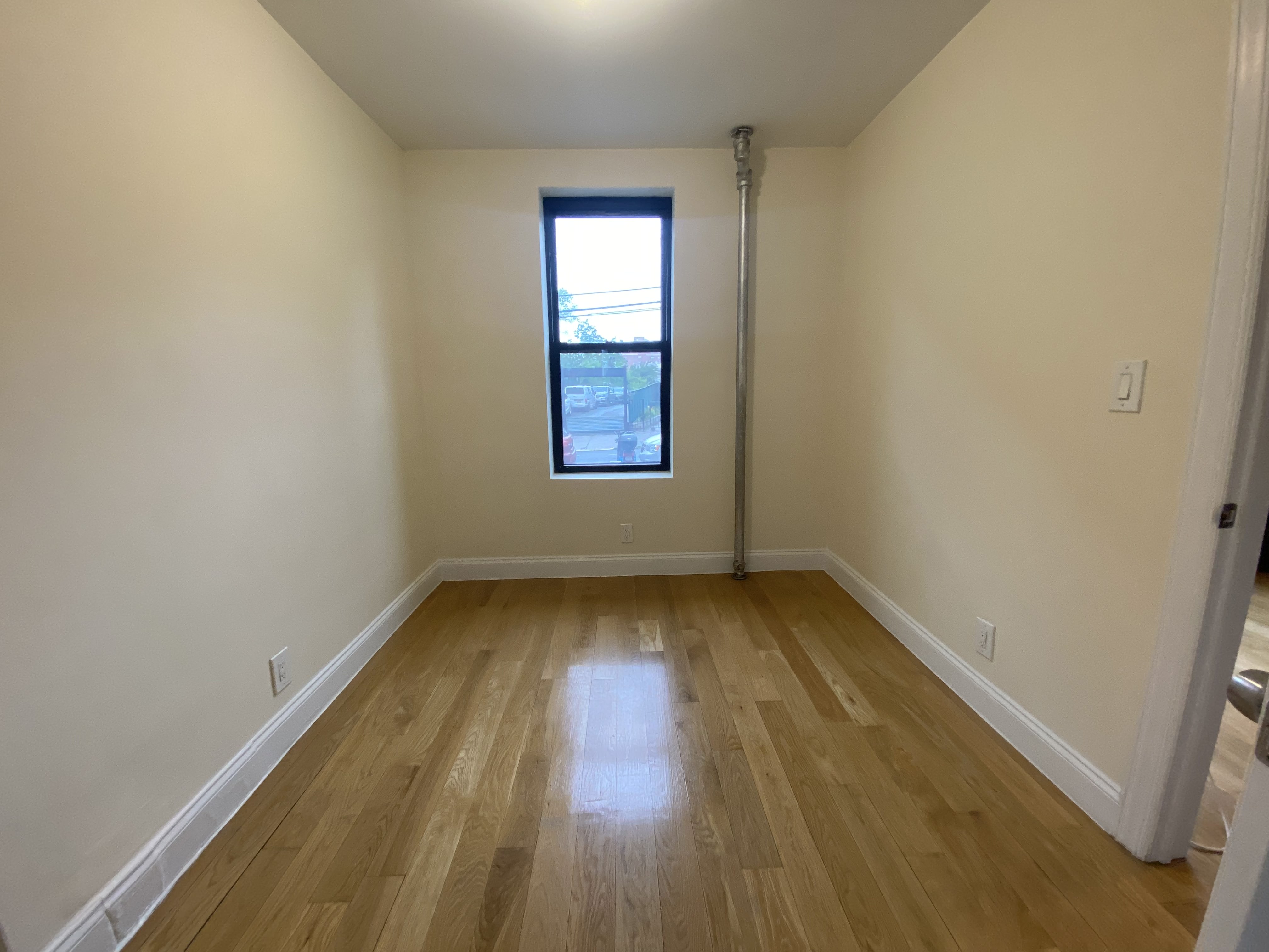 30-49 Crescent Street, Unit H1A2 Queens, NY 11102 - Photo 3 of 6