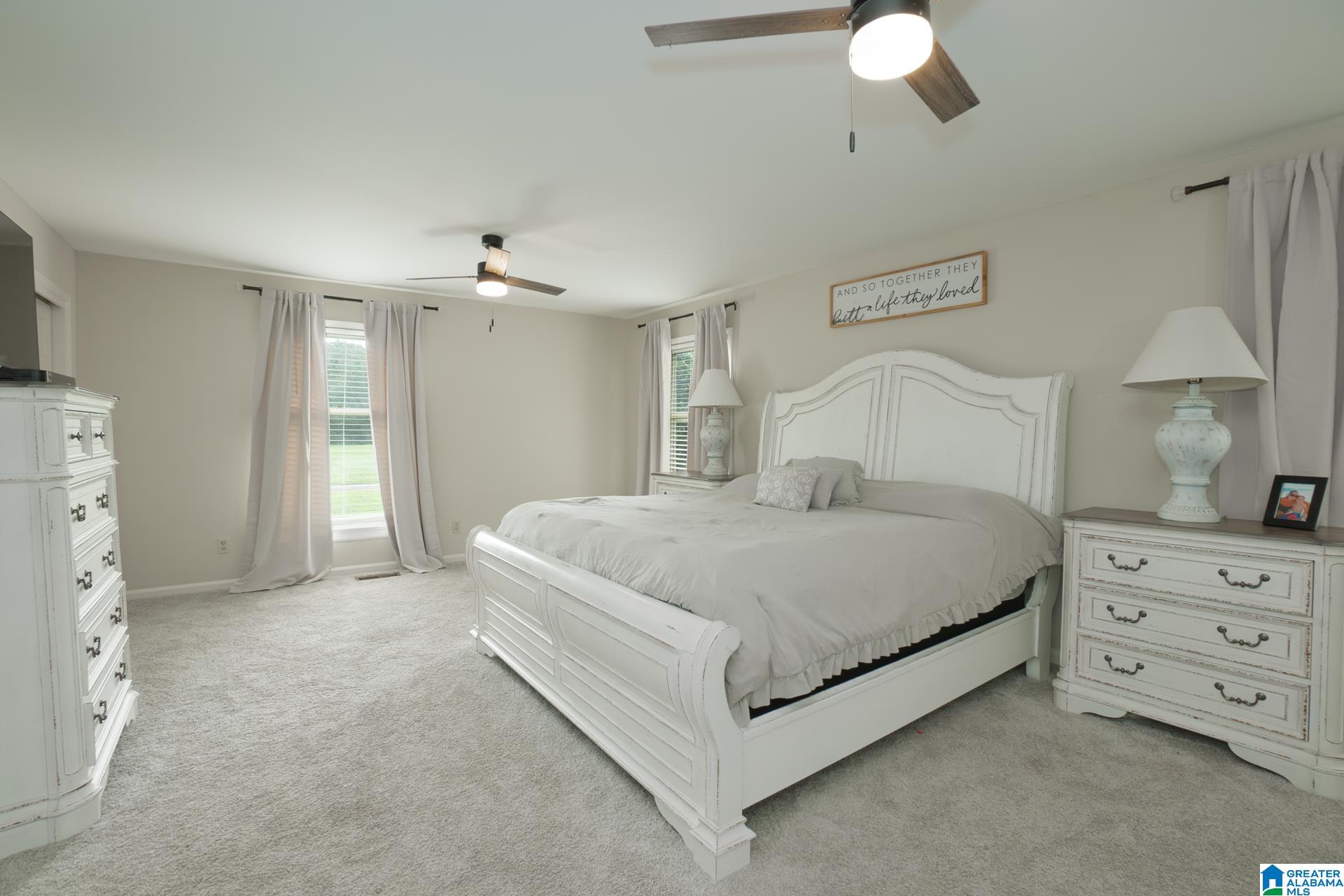 555 Ponderosa Road Hayden, AL 35079 - Photo 18 of 60