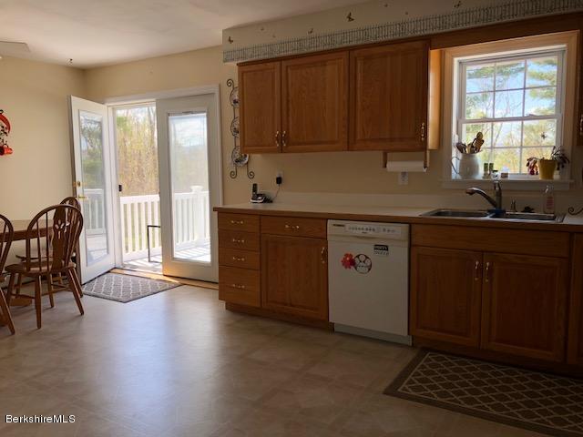 421 Notch Road North Adams, MA 01247 - Photo 6 of 22 kitchen