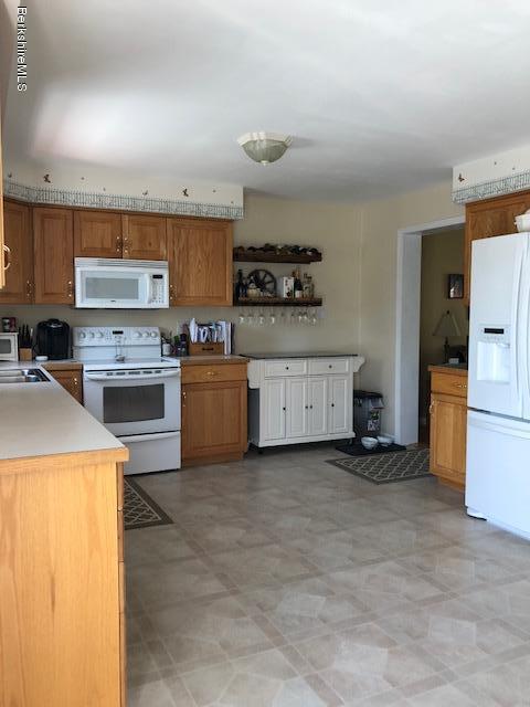 421 Notch Road North Adams, MA 01247 - Photo 7 of 22 kitchen