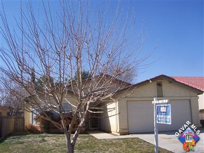43909 Silver Bow Road Lancaster, CA 93535 - Photo 1 of 18 Primary Photo