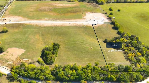 $475,000 | 10774 North Ewing Avenue, Kansas City, MO 64156