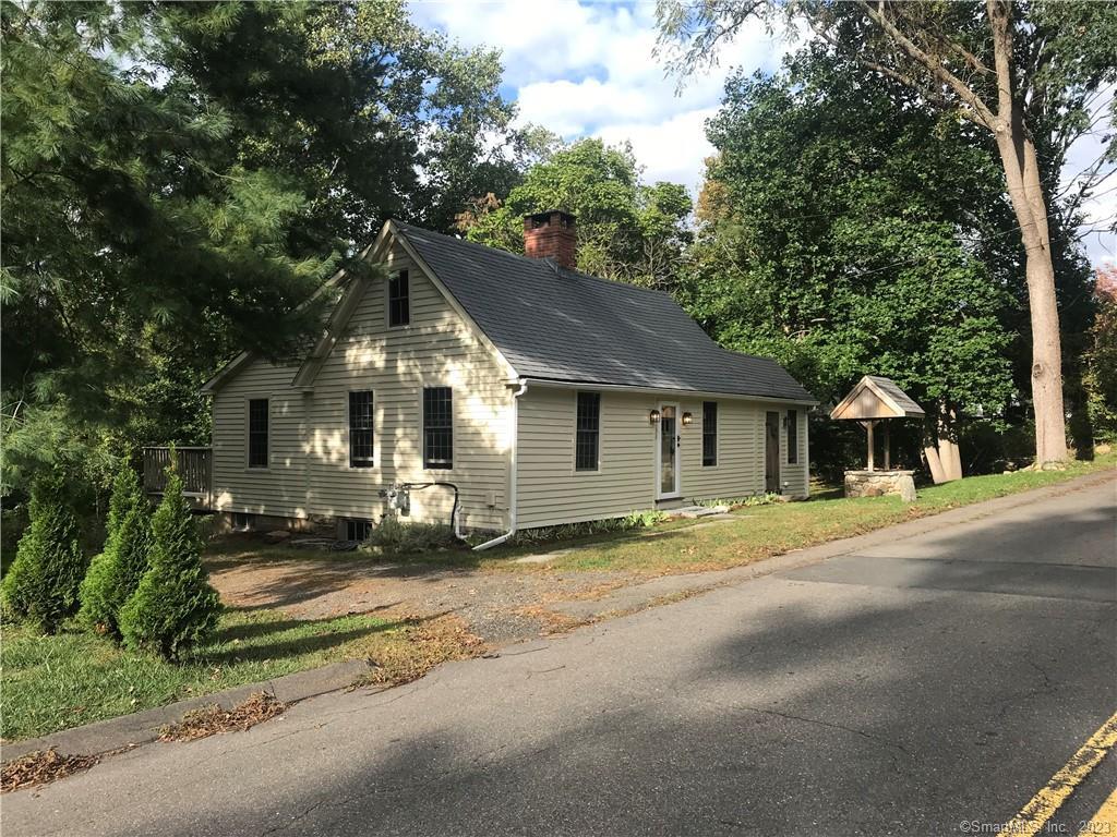 Madison CT - c1700 Cape Restored in pristine condition