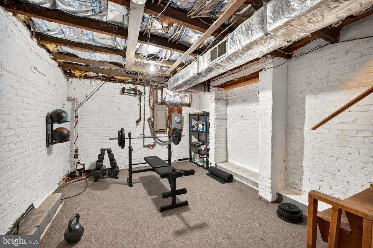 11 East Wheeling Street Baltimore, MD 21230 - Photo 33 of 35 Easy to make a home gym space
