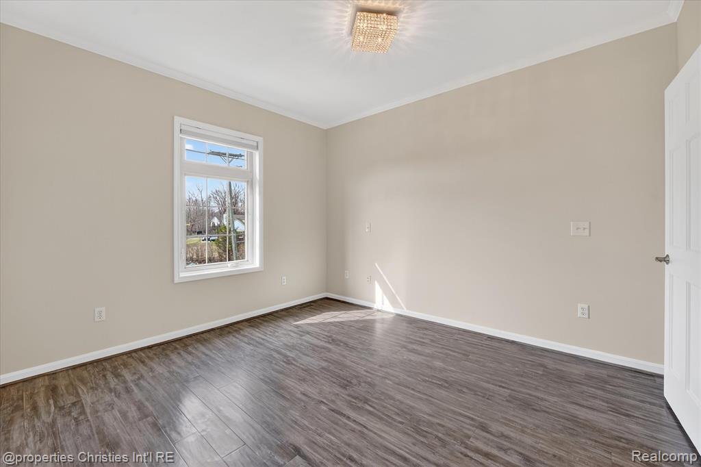 46625 Saltz Road Canton, MI 48187 - Photo 32 of 71 Gallery Image 32