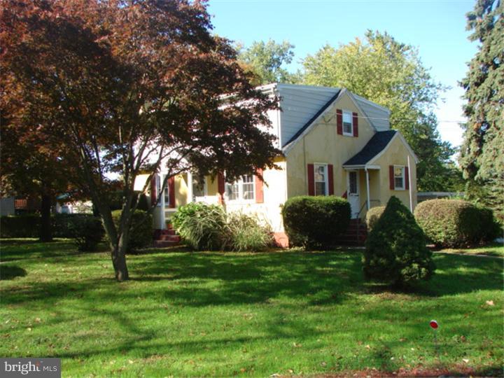 124 Valley View Road Phoenixville, PA 19460 - Photo 3 of 14 Gallery Image 3