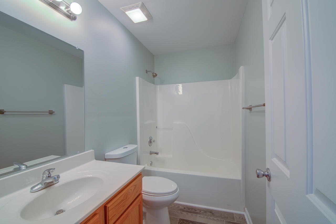 1605 Thatcher Road Soddy Daisy, TN 37379 - Photo 17 of 21 Hall Bath