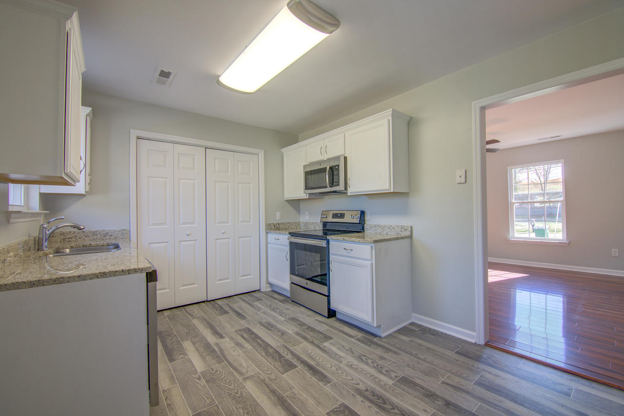 1605 Thatcher Road Soddy Daisy, TN 37379 - Photo 6 of 21 Kitchen to Living Rom