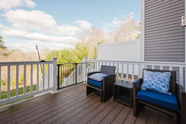 $515,000 | 14 Landing Way, Unit 14, Lakeville, MA 02347