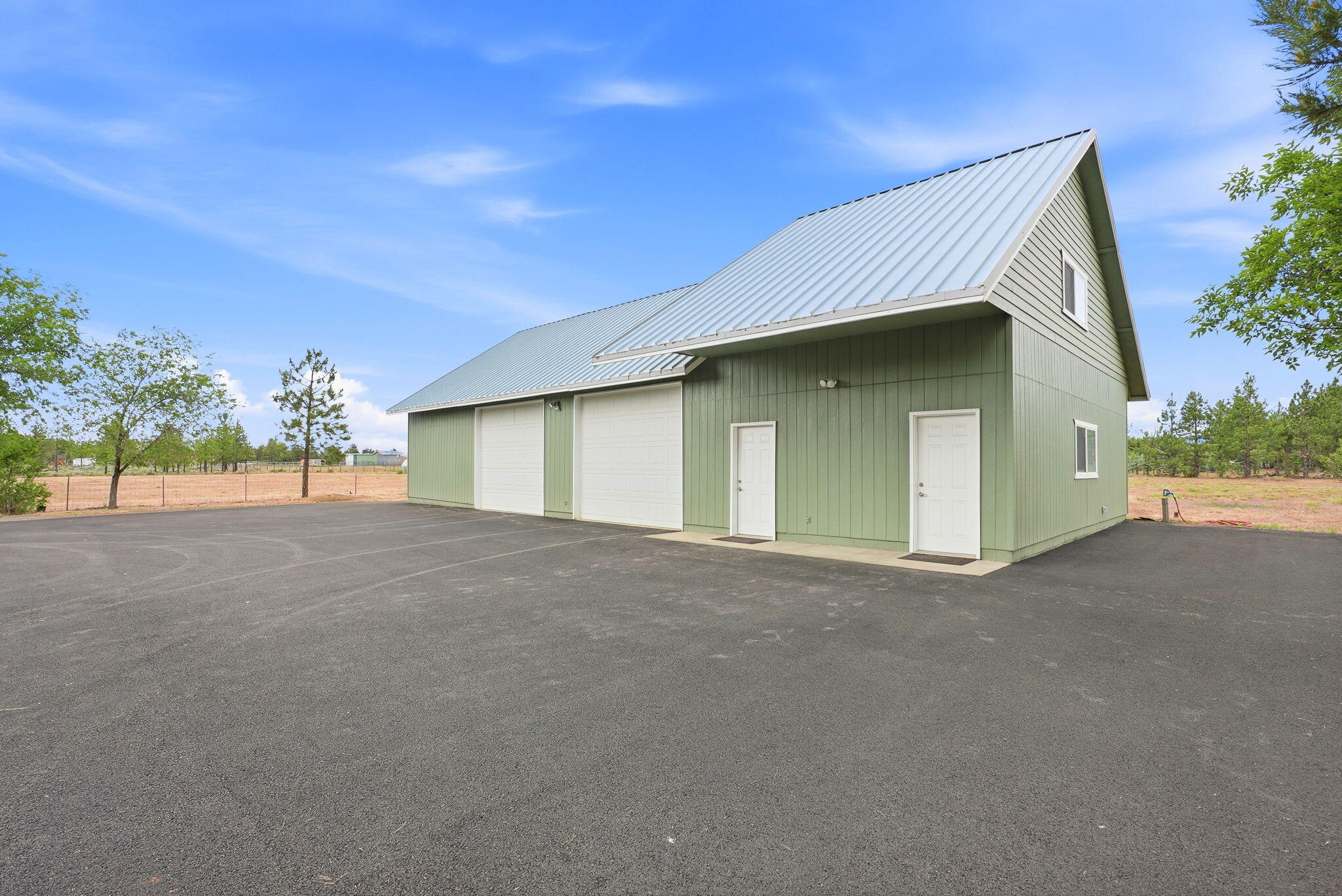67292 Rabbit Brush Way Bend, OR 97703 - Photo 3 of 54