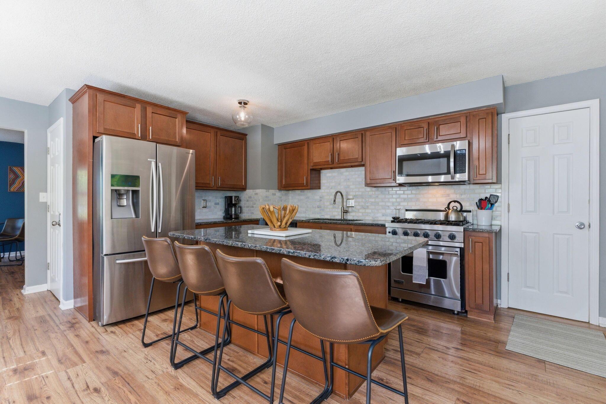 767 South Chesterfield Road Columbus, OH 43209 - Photo 8 of 65