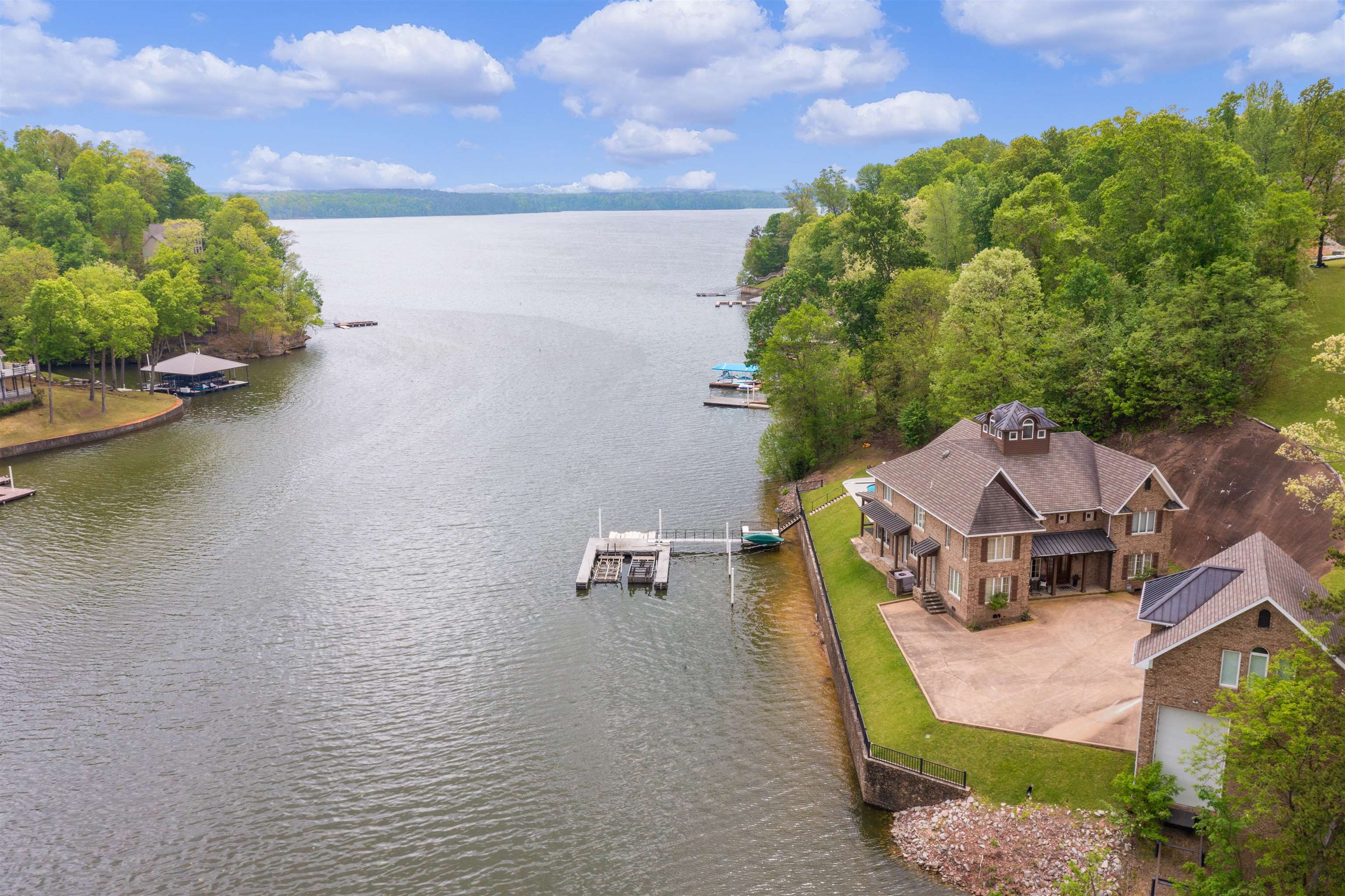 45 Mariner Point Savannah, TN 38372 - Photo 3 of 37