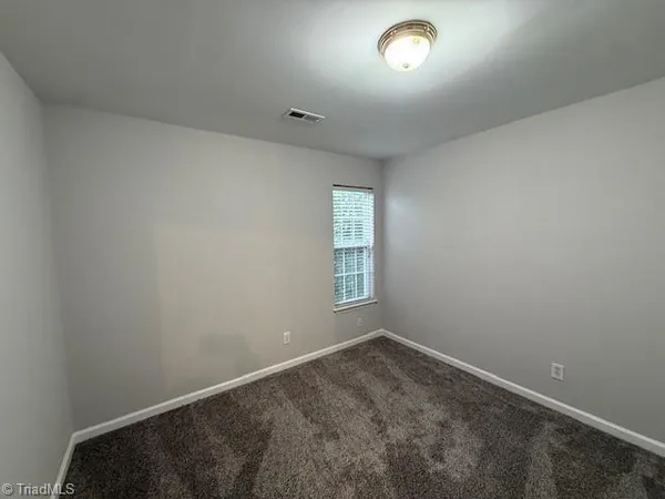 $1,995 | 4005 Queens Grant Road, Jamestown, NC 27282