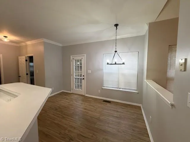 $2,200 | 4005 Queens Grant Road, Jamestown, NC 27282