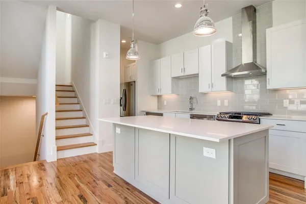 $2,700 | 2128 Ashby Street, Unit 705, Dallas, TX 75204