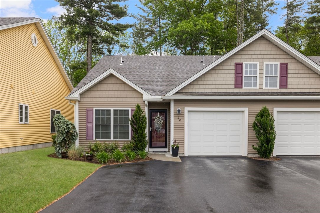 22 Rivers Edge Drive Coventry, RI 02816 - Photo 2 of 37
