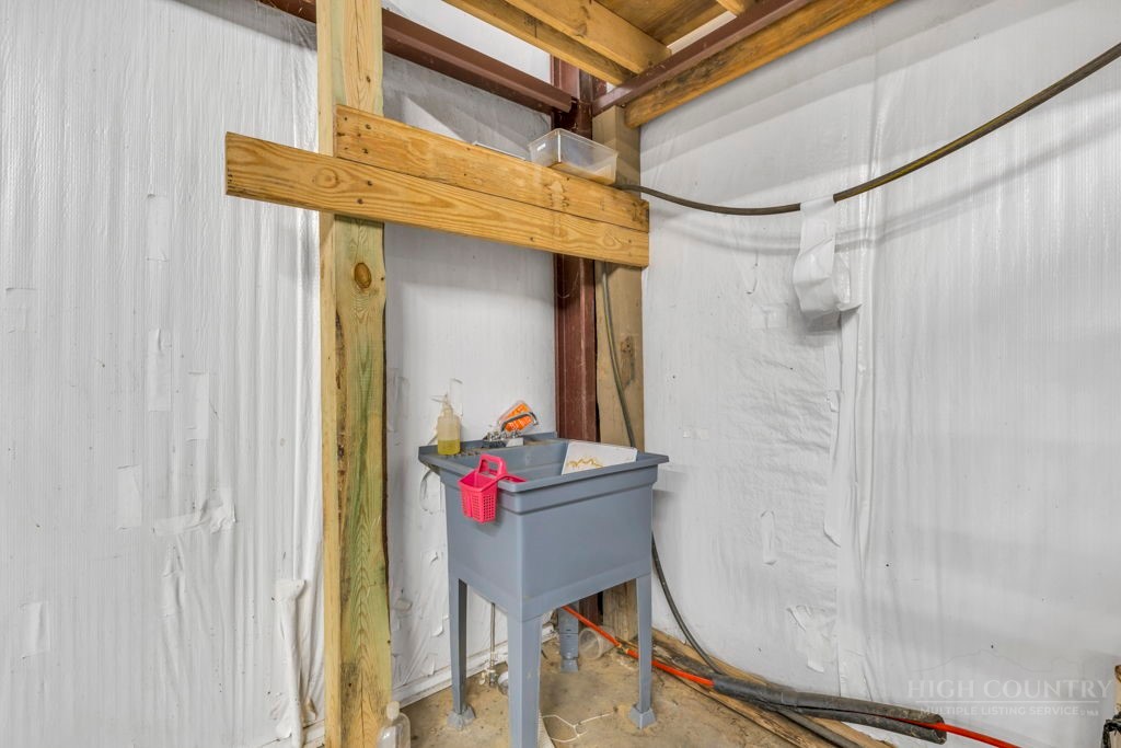 151 H O Aldridge Road Boone, NC 28607 - Photo 9 of 26