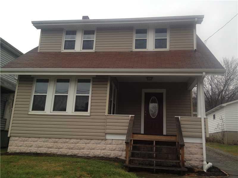2642 River Road Vandergrift, PA 15690 - Photo 1 of 12 Exterior Front.