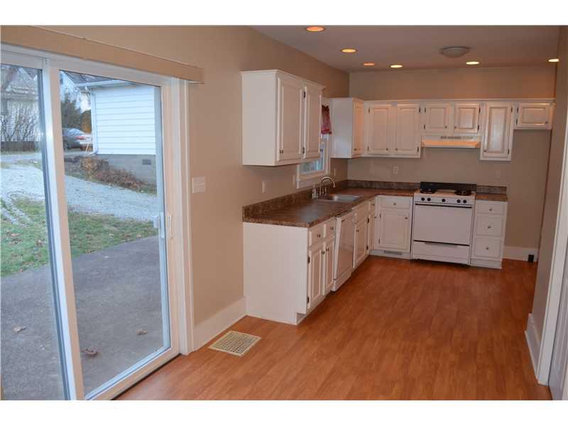2642 River Road Vandergrift, PA 15690 - Photo 2 of 12 Kitchen.