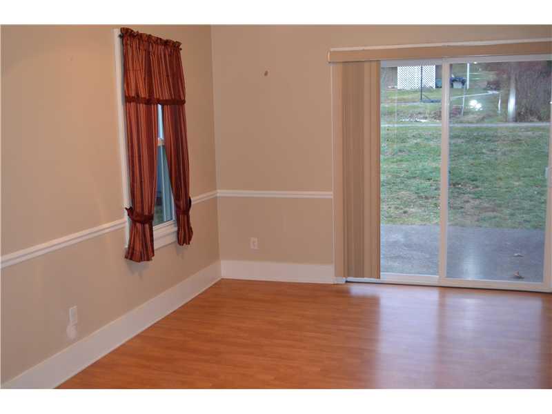 2642 River Road Vandergrift, PA 15690 - Photo 4 of 12 Dining Room.
