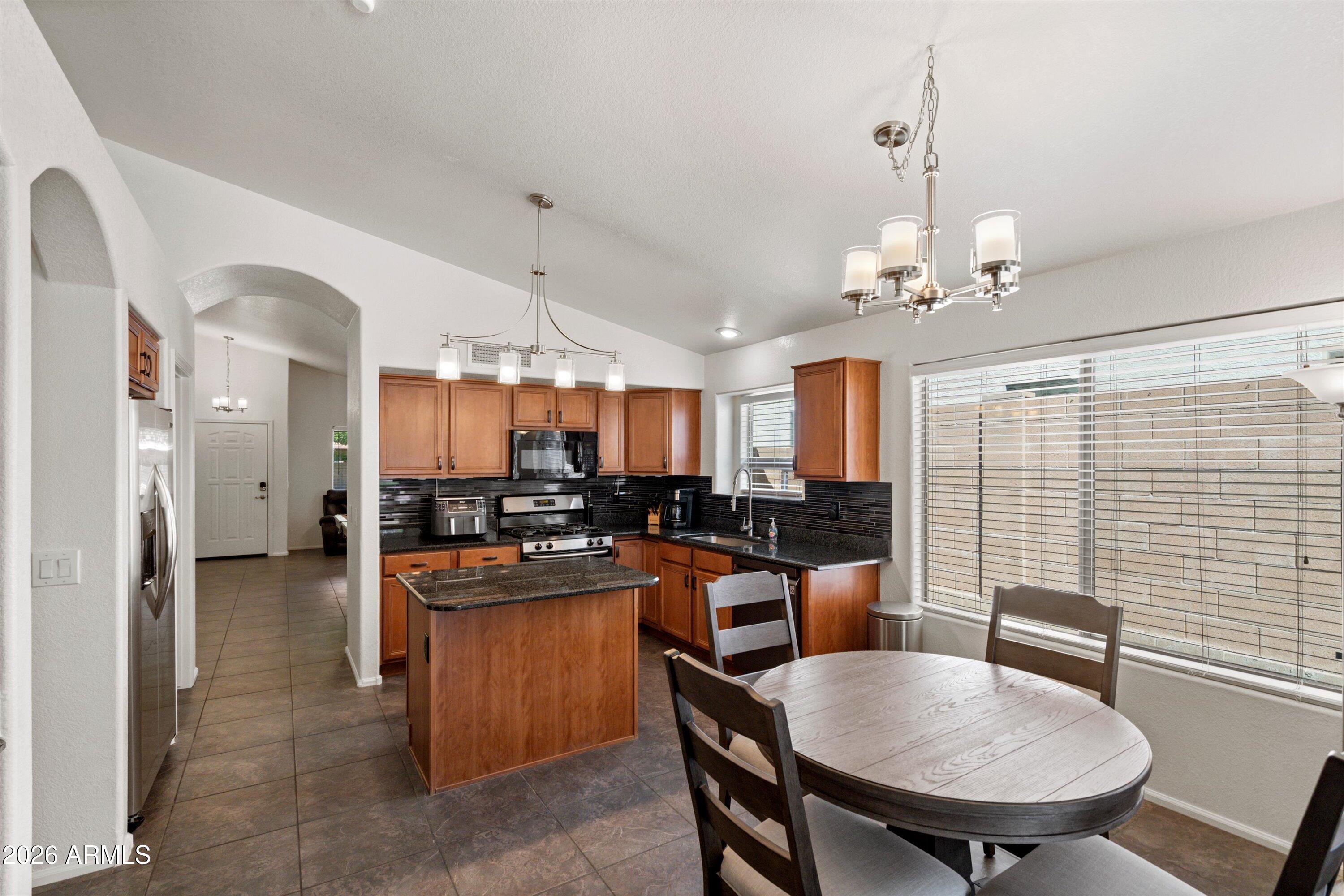 28619 North Nobel Road Phoenix, AZ 85085 - Photo 10 of 36 12-Dining to Kitchen
