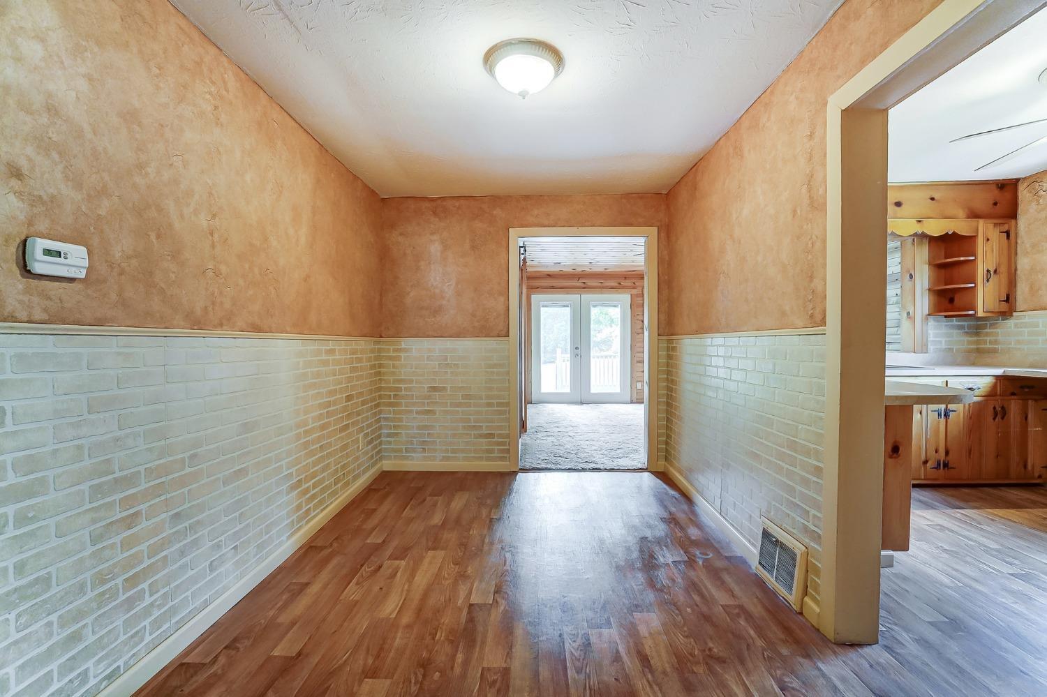 7318 Mentz Road Franklin, OH 45005 - Photo 4 of 36 Gallery Image 4
