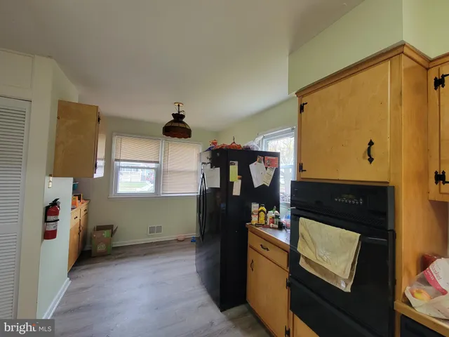 a view of utility room