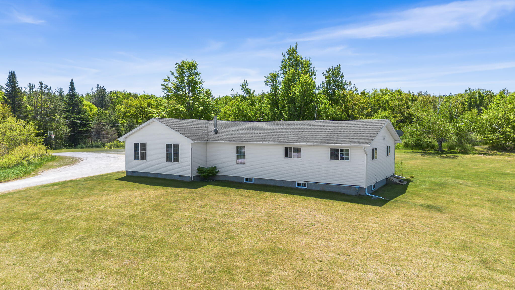 5159 South River Road Cheboygan, MI 49721 - Photo 40 of 44 34-web-or-mls-DJI_0507