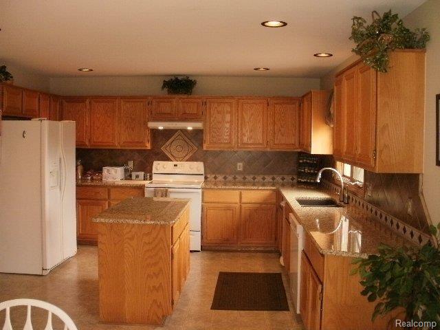 Kitchen 2