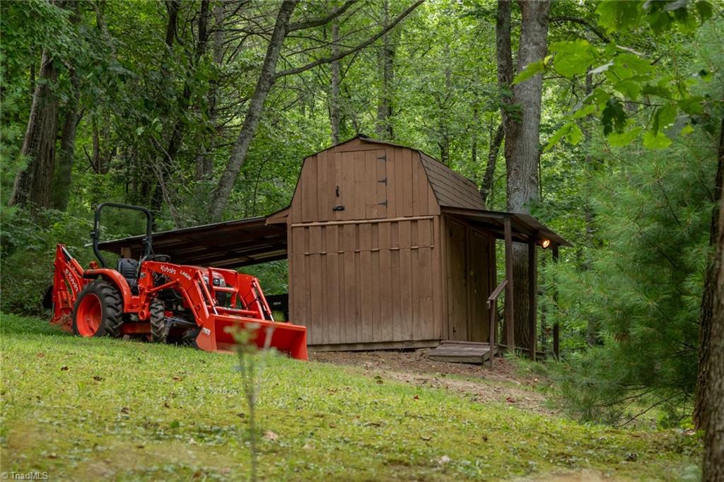 1612 Fall Creek Road Purlear, NC 28665 - Photo 23 of 49
