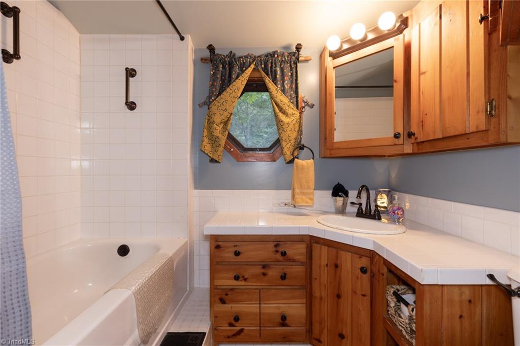 1612 Fall Creek Road Purlear, NC 28665 - Photo 32 of 49