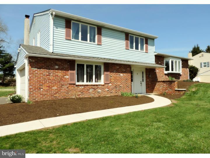 136 Rotterdam Road North Holland, PA 18966 - Photo 1 of 24 Exterior Front